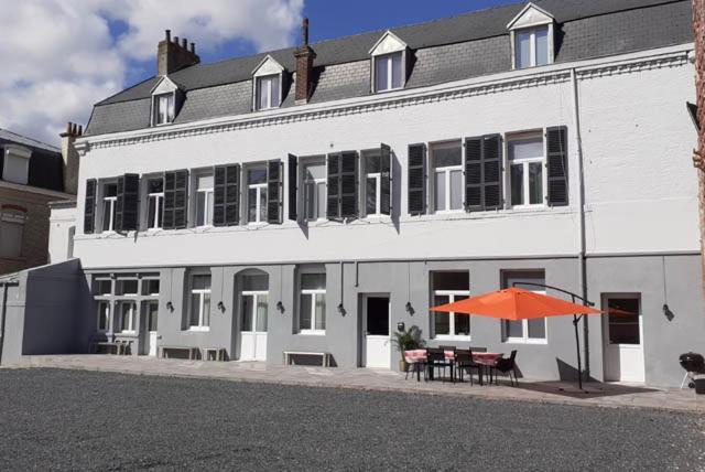 Les Suites Fenelon Le Cateau-Cambresis Dış mekan fotoğraf